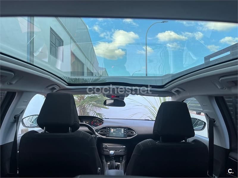 Usado Peugeot 308 SW Allure 115 CV (84 kW) 2014 Gris / plata Familiar