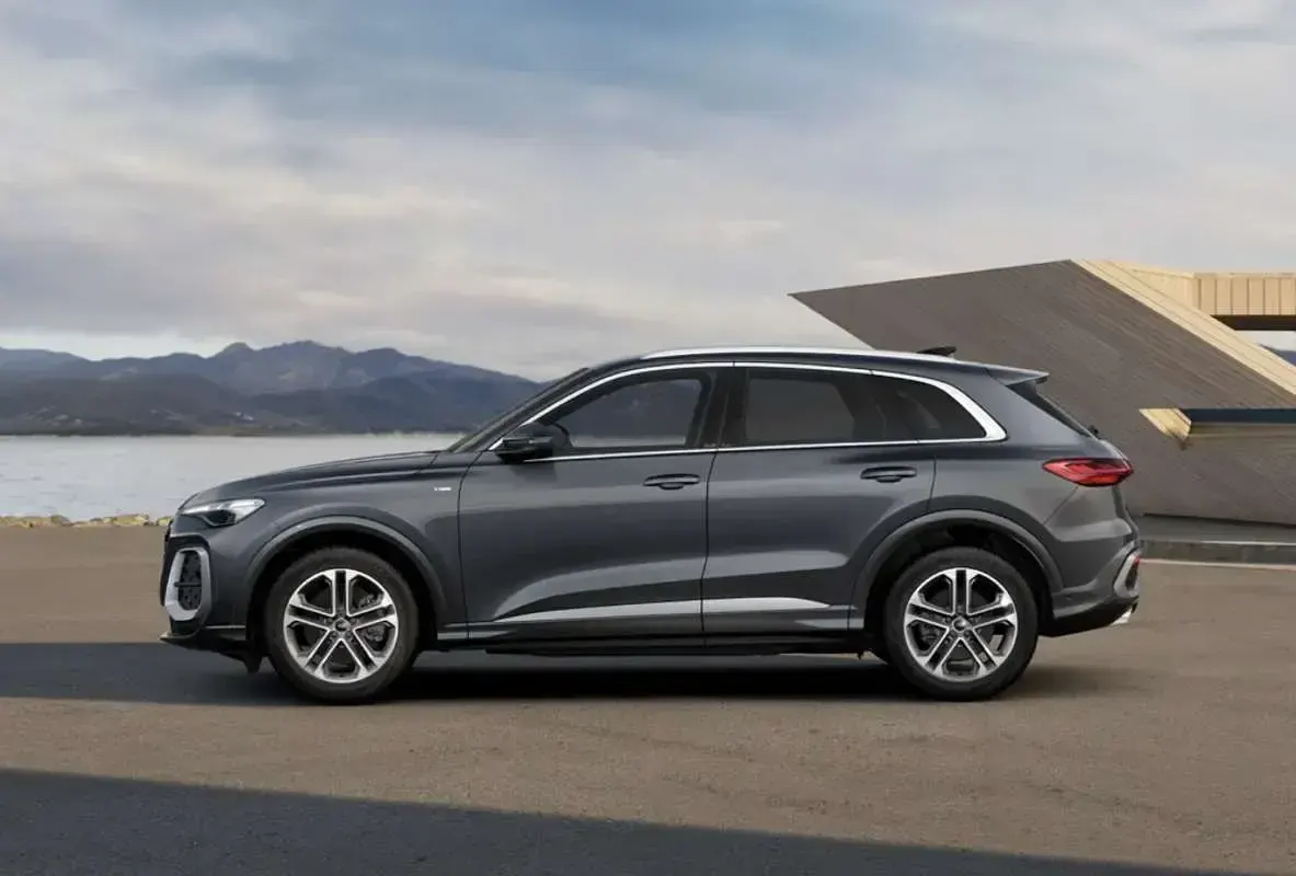 Nuevo Audi Q5 Sportback S-Line 204 CV (150 kW) 2026 Gris SUV