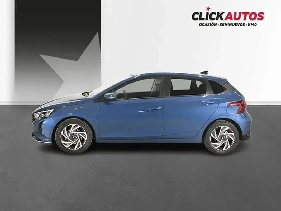 Usado Hyundai i20 101 CV (74 kW) 2025 Azul Utilitario