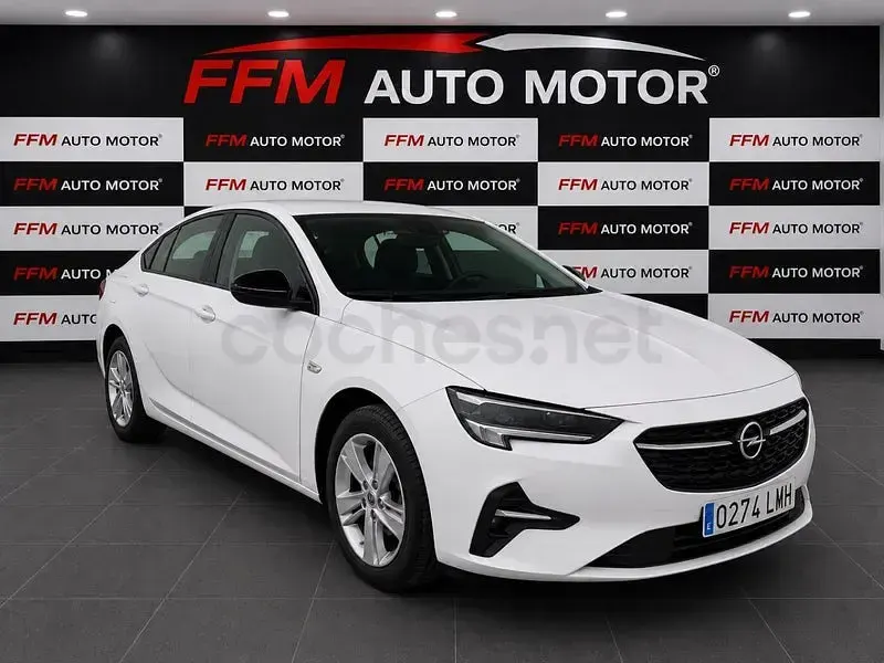 Usado Opel Insignia Business Edition 122 CV (89 kW) 2021 Blanco Berlina
