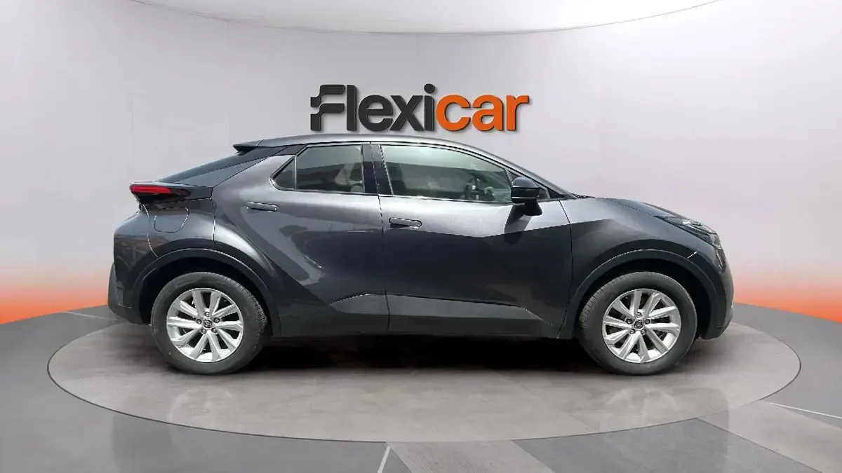 Usado Toyota C-HR Advance 184 CV (135 kW) 2025 Gris SUV