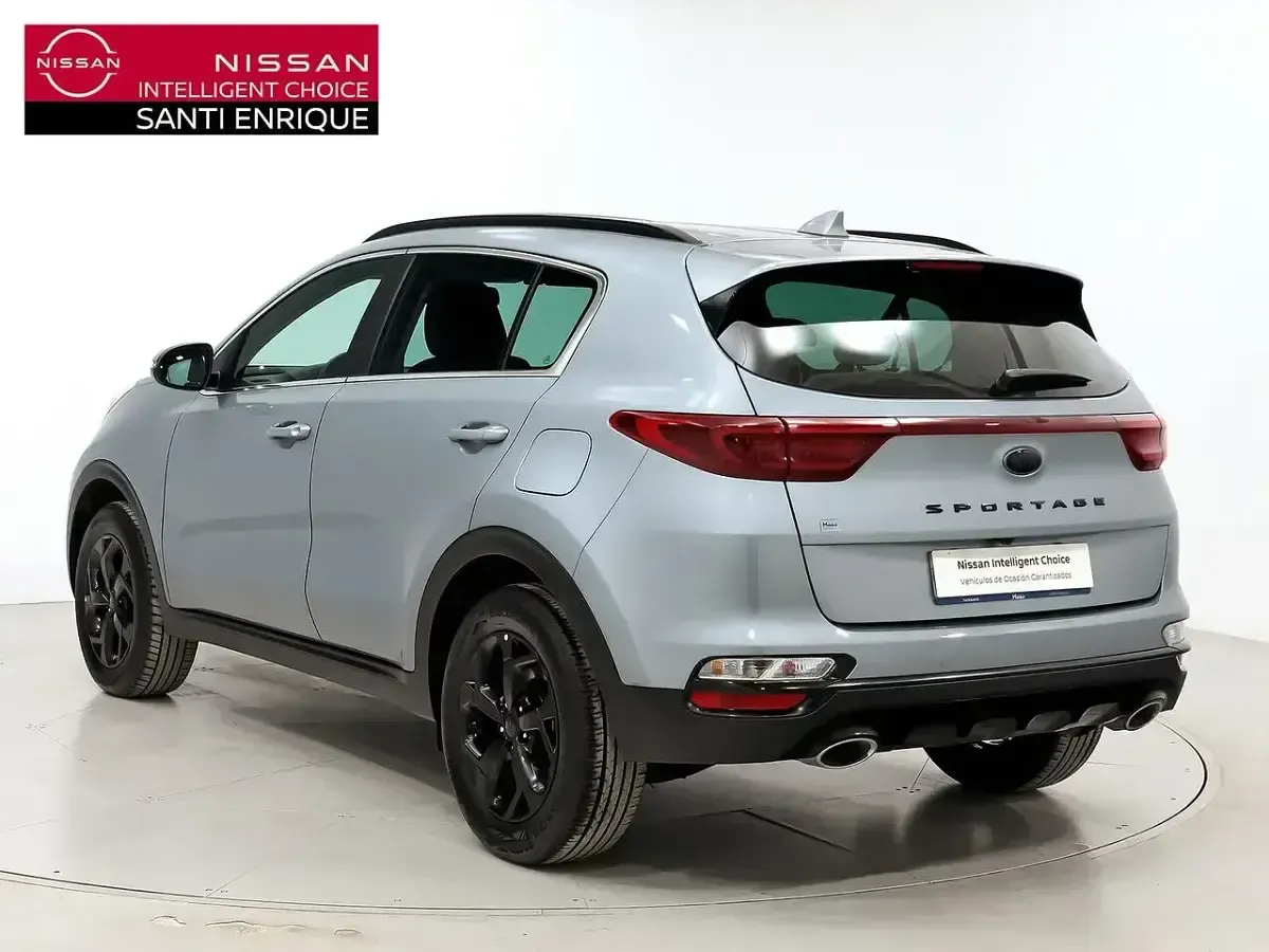 Usado Kia Sportage 132 CV (97 kW) 2021 Gris SUV