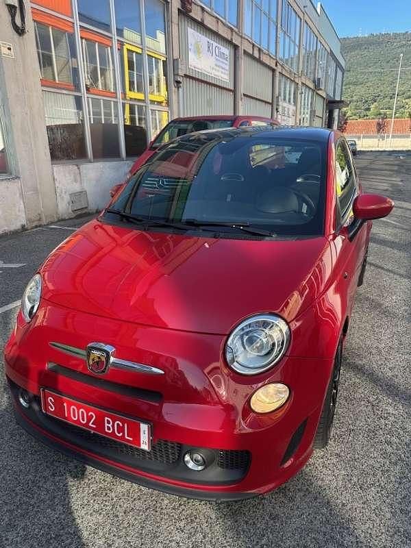 Usado Abarth 500 135 CV (99 kW) 2014 Rojo Utilitario