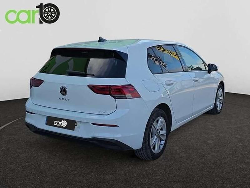 Usado VW Golf VIII Life 110 CV (80 kW) 2023 Blanco Berlina