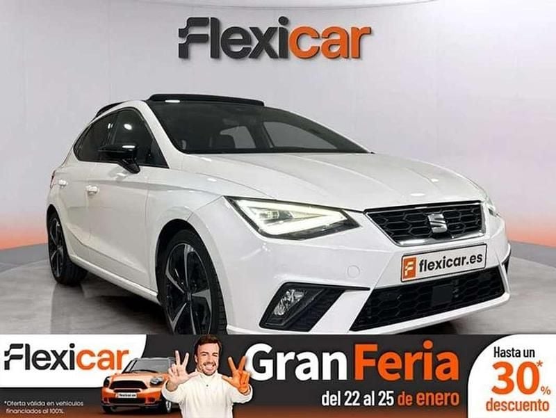 Blanco Usado 2022 Seat Ibiza FR Utilitario | 17.690 € (Precio justo) - Imagen 1/4