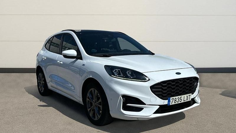 Usado Ford Kuga ST-Line X 190 CV (139 kW) 2022 Blanco SUV