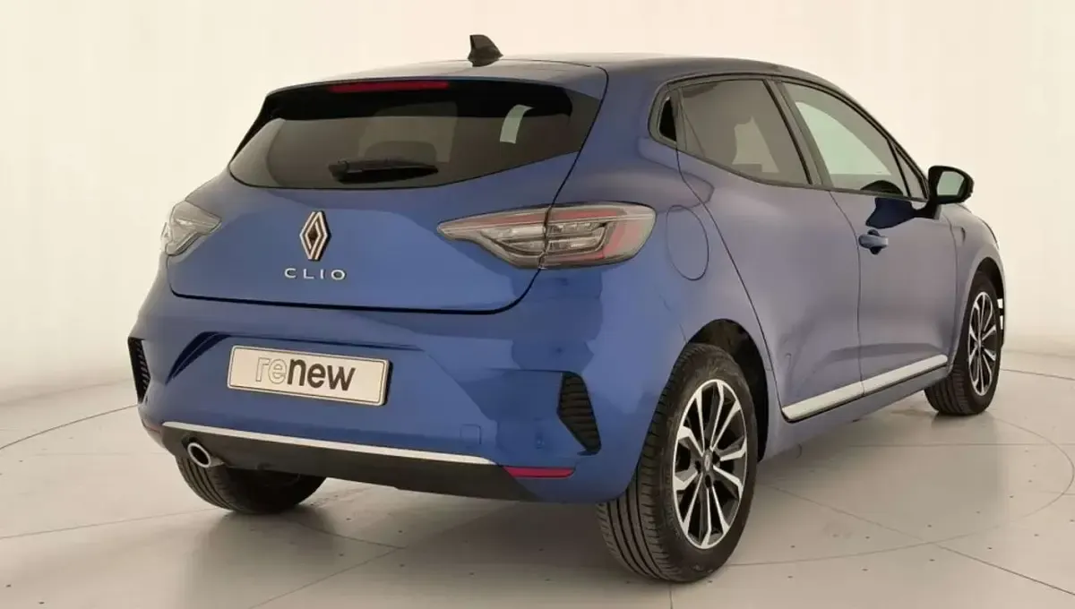 Usado Renault Clio Techno 101 CV (74 kW) 2025 Utilitario