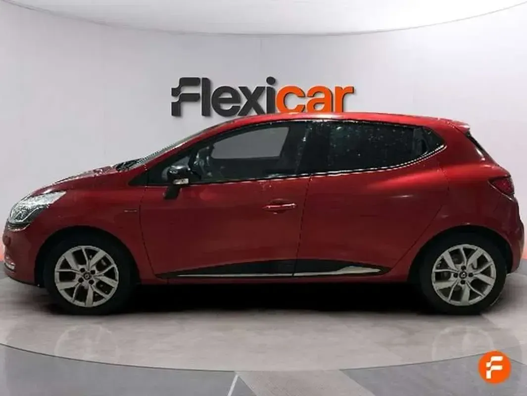 Usado Renault Clio Intens 91 CV (66 kW) 2019 Rojo Utilitario