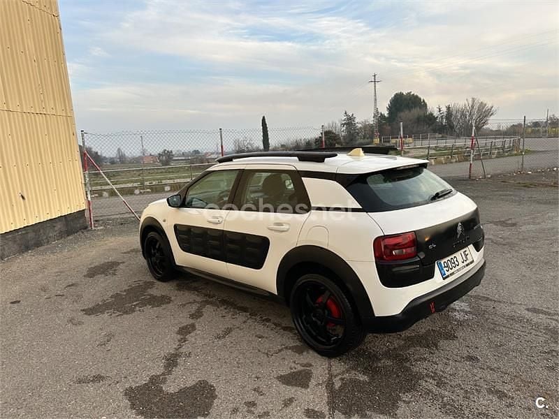 Usado Citroën C4 Feel 82 CV (60 kW) 2015 Blanco Berlina