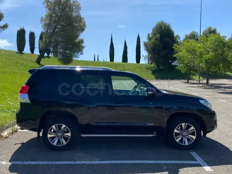 Usado Toyota Land Cruiser 190 CV (139 kW) 2012 Negro SUV