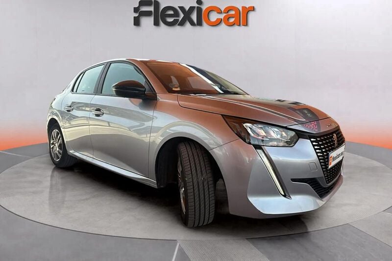 Gris Usado 2022 Peugeot 208 Active Utilitario | 9970 € (Super precio) - Imagen 1/4