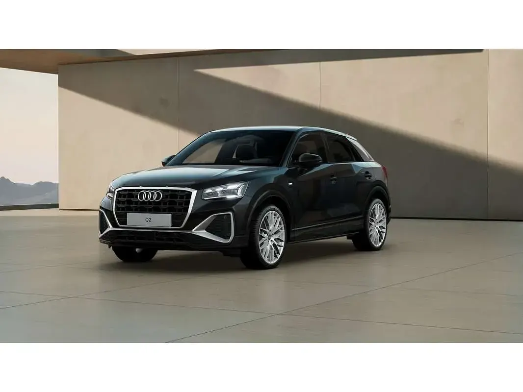 Usado Audi Q2 116 HP (85 kW) 2023 Preto SUV