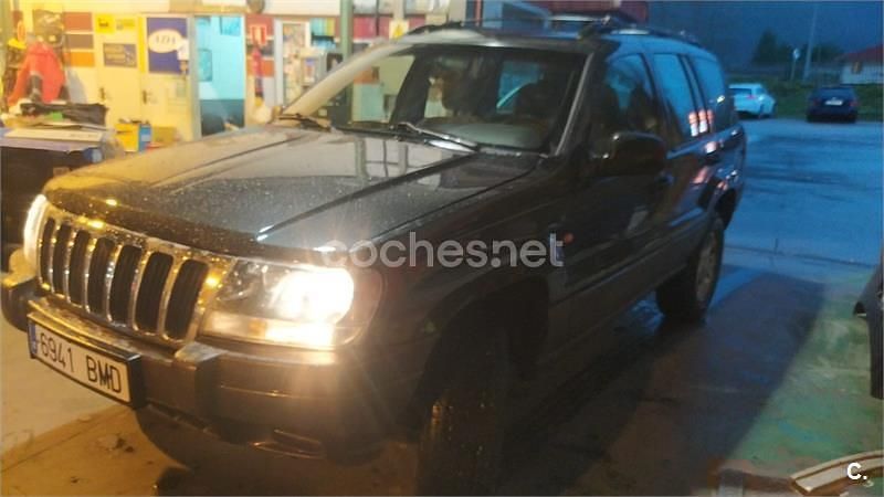 Usado Jeep Grand Cherokee Laredo 140 CV (102 kW) 2001 Negro SUV