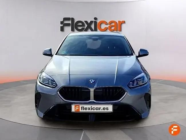 Usado BMW 120 170 HP (125 kW) 2025 Cinzento Citadino