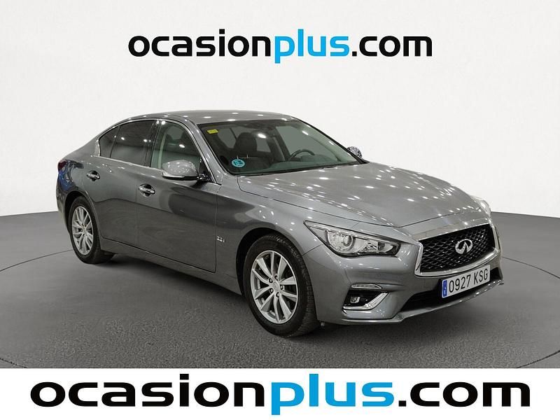 Usado Infiniti Q50 Premium 170 CV (125 kW) 2018 Gris Berlina