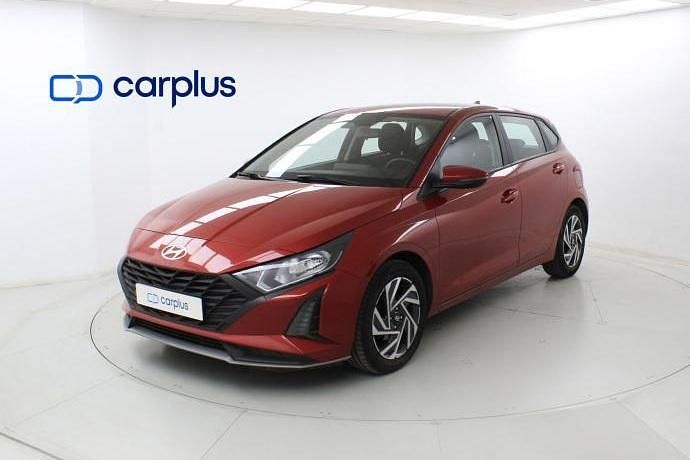 Rojo Usado 2023 Hyundai i20 Utilitario | 14.490 € (Precio justo) - Imagen 1/4