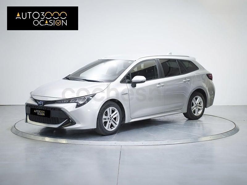 Usado Toyota Corolla Business Edition 122 CV (89 kW) 2019 Gris / plata Familiar