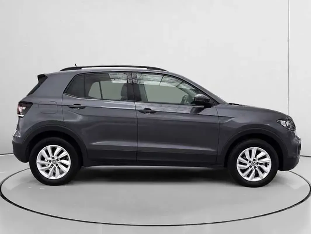 Usado VW T-Cross Advance 110 CV (80 kW) 2023 Gris SUV
