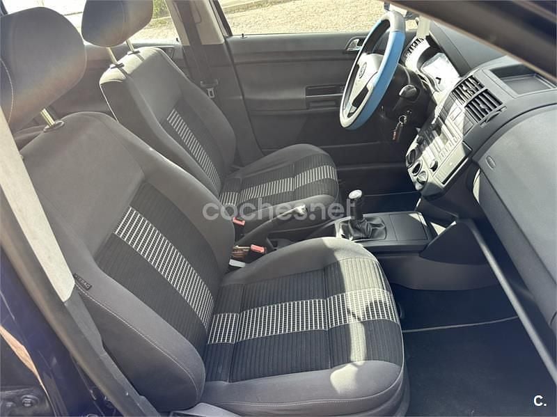 Usado VW Polo United 80 CV (58 kW) 2009 Azul Utilitario