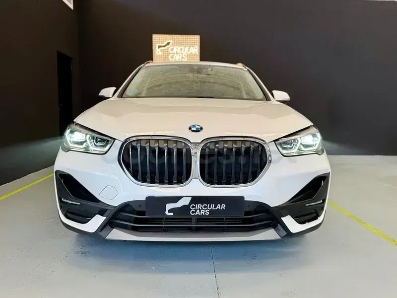 Usado BMW X1 Comfort Edition 190 CV (139 kW) 2021 Blanco SUV