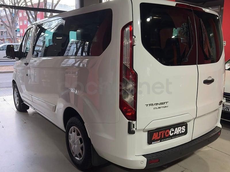 Usado Ford Tourneo Titanium 125 CV (91 kW) 2016 Blanco Monovolumen