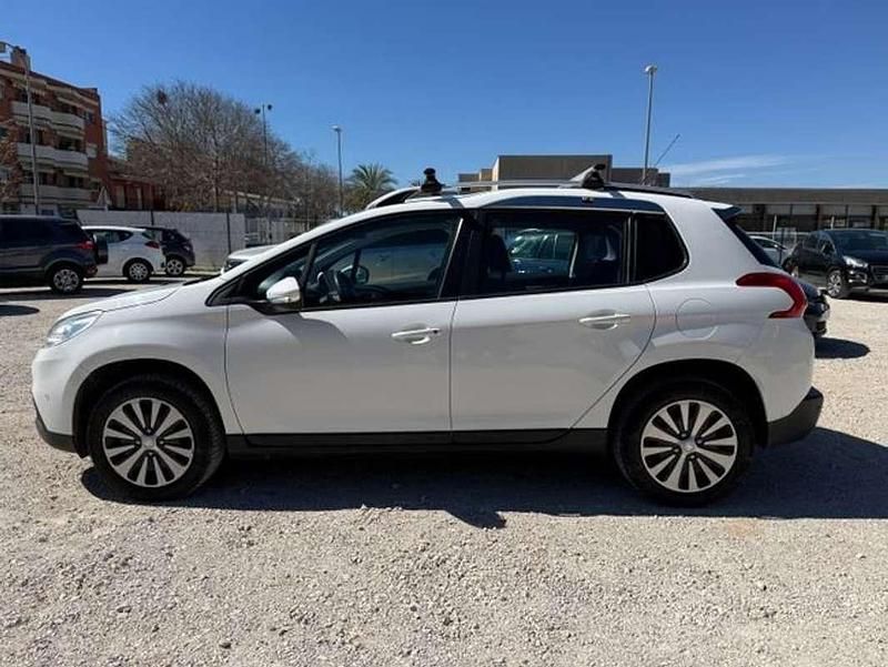 Usado Peugeot 2008 Active 92 CV (67 kW) 2014 Blanco SUV