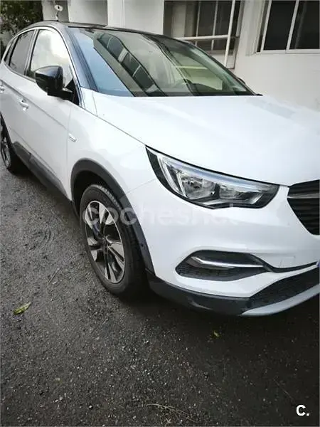 Usado Opel Grandland X Excellence 120 CV (88 kW) 2017 Blanco SUV