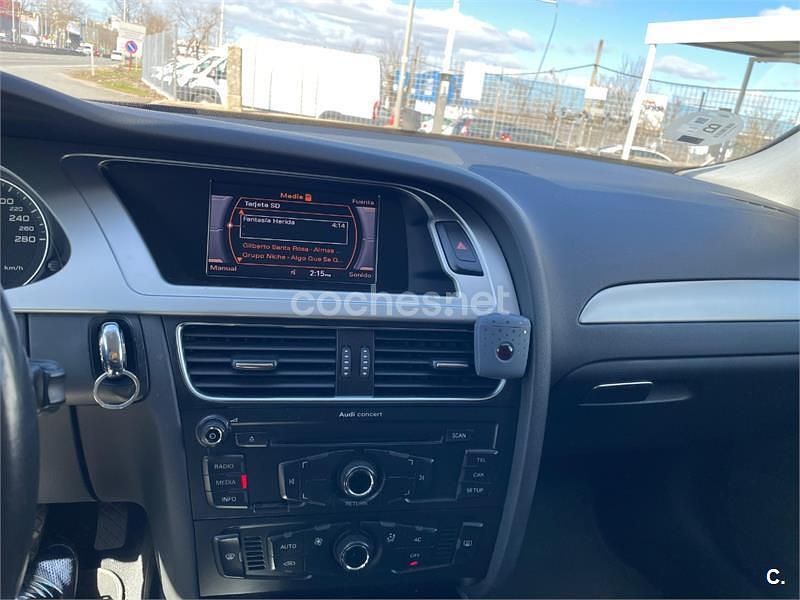 Usado Audi A4 143 CV (105 kW) 2010 Blanco Berlina