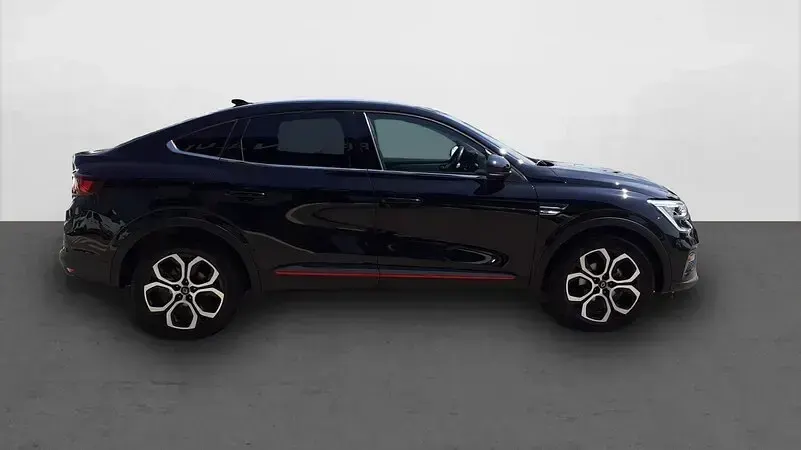 Usado Renault Arkana Zen 140 CV (102 kW) 2022 Negro SUV