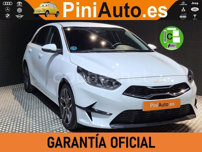 Blanco Usado 2023 Kia Ceed Utilitario | 18.500 € (Precio justo) - Imagen 1/4