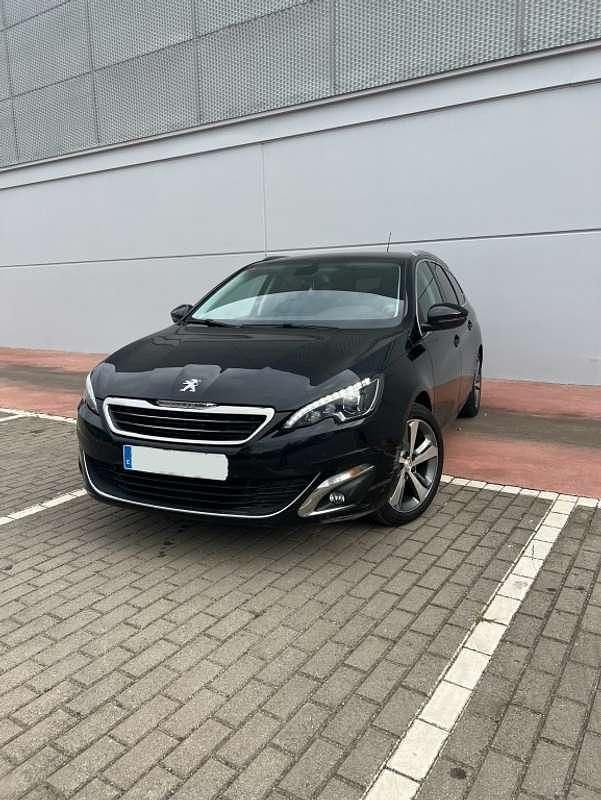 Negro Usado 2017 Peugeot 308 Allure Utilitario | 6990 € (Super precio) - Imagen 1/4