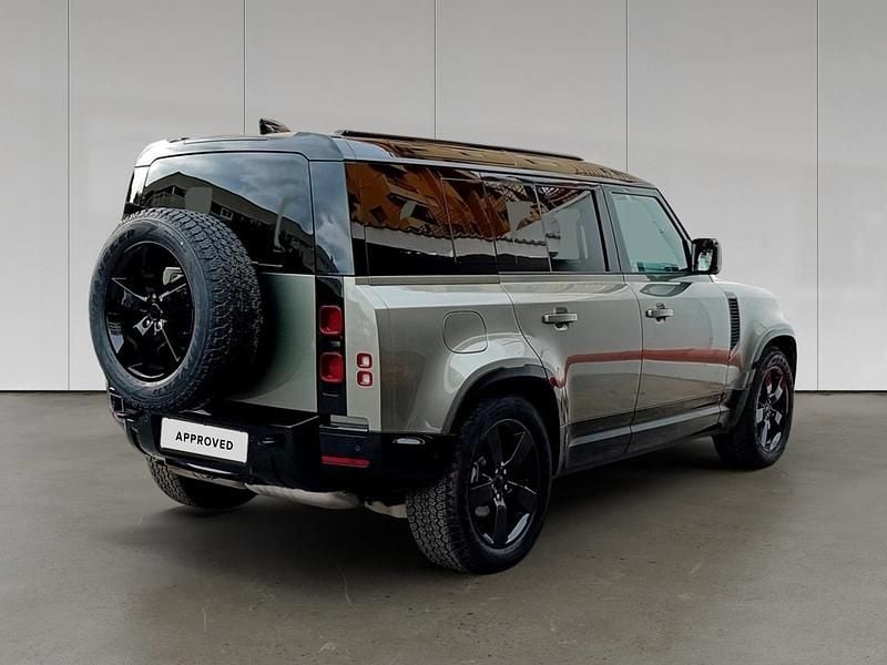 Pangea green Usado 2024 Land Rover Defender SE Dynamic | 92.800 € - Imagen 1/4
