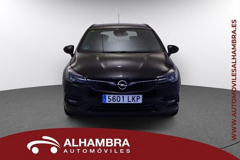 Usado Opel Astra Ultimate 145 CV (106 kW) 2021 Negro Familiar
