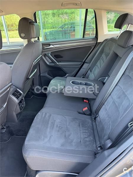 Usado VW Tiguan Sportline 240 CV (176 kW) 2018 Gris / plata SUV