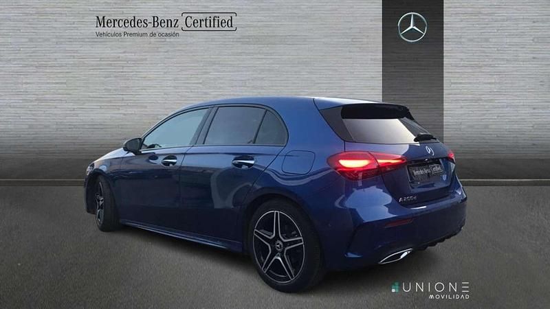 Usado Mercedes A200 150 CV (110 kW) 2025 Berlina