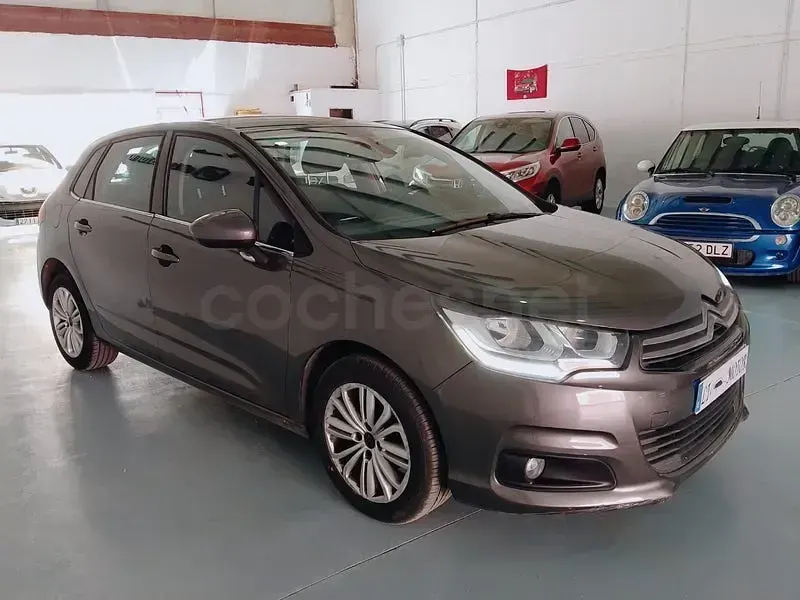 Usado Citroën C4 Live 99 CV (72 kW) 2017 Gris / plata Berlina