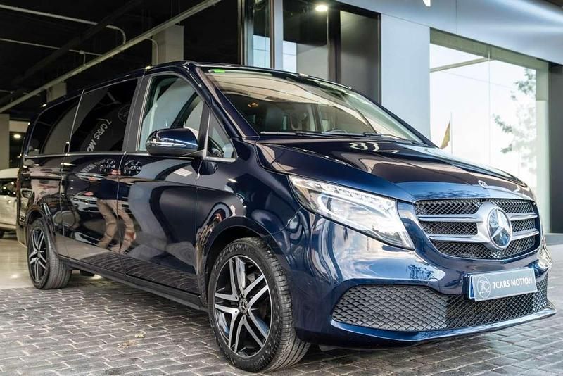 Usado Mercedes V300 Avantgarde 239 CV (175 kW) 2021 Azul Monovolumen