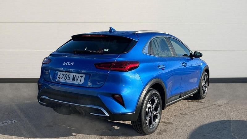 Usado Kia XCeed 140 CV (102 kW) 2024 Azul SUV