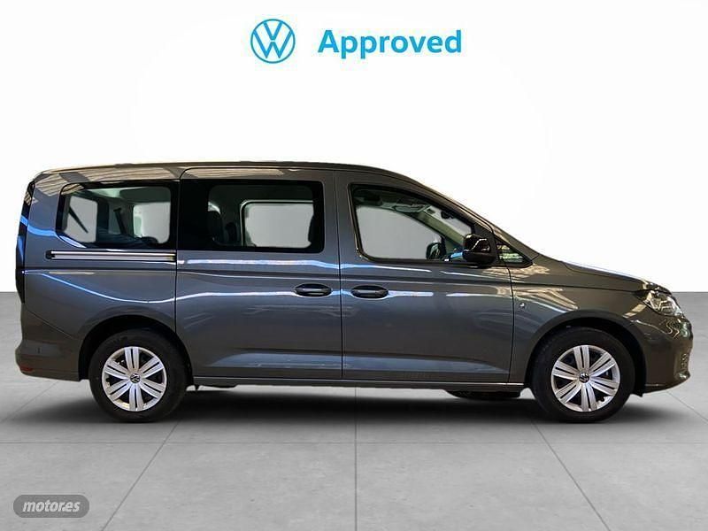 Usado VW Caddy Maxi 102 CV (75 kW) 2025 Gris Monovolumen