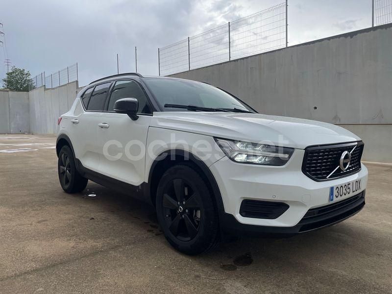 Usado Volvo XC40 150 CV (110 kW) 2020 Blanco SUV