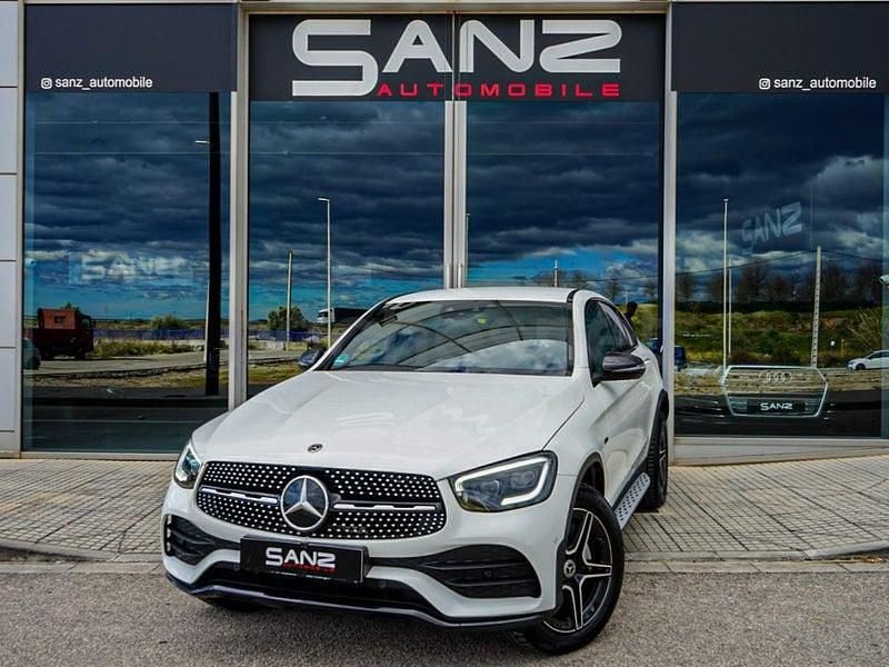 Usado Mercedes GLC300e 320 CV (235 kW) 2020 Blanco Coupe