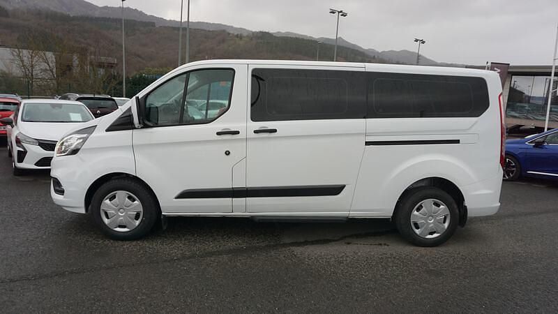 Usado Ford Transit Custom Trend 130 CV (95 kW) 2023 Blanco Familiar