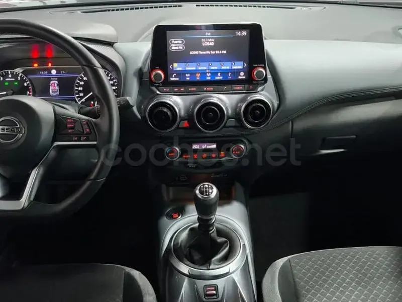 Usado Nissan Juke Acenta 117 CV (86 kW) 2020 Gris / plata SUV