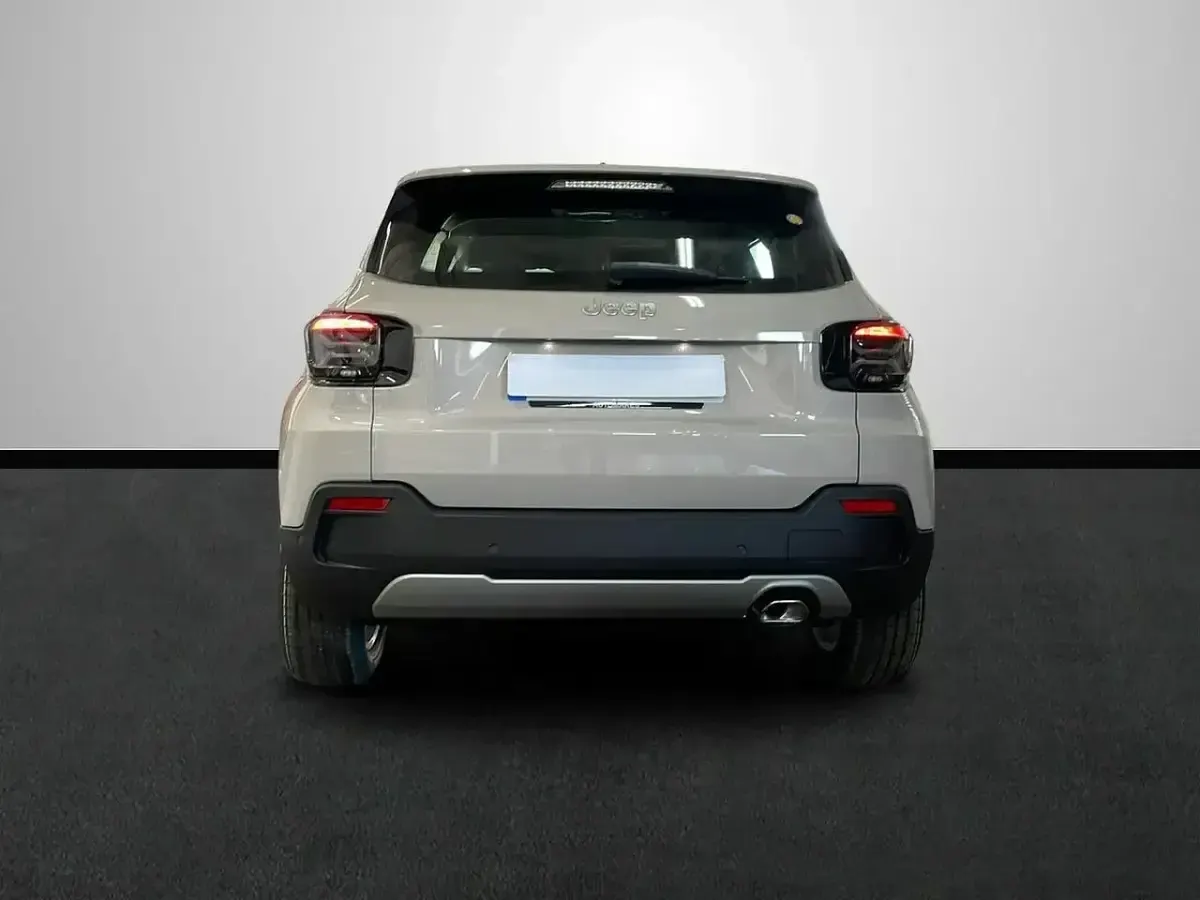 Nuevo Jeep Avenger Altitude 100 CV (73 kW) 2025 Beige SUV