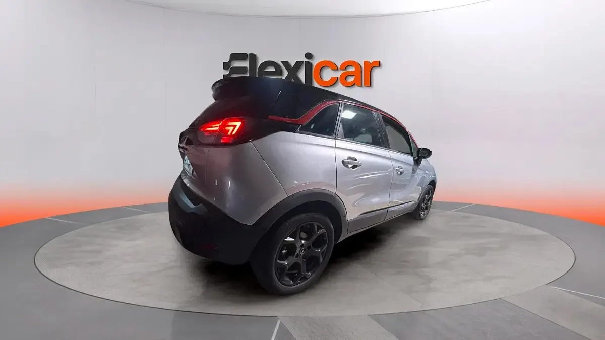 Usado Opel Crossland 110 CV (80 kW) 2023 Gris SUV