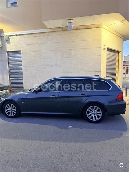 Usado BMW 320 Efficient Dynamics 163 HP (119 kW) 2011 Cinzento Carrinha