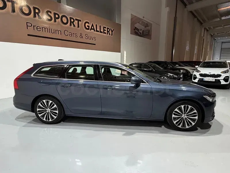 Usado Volvo V90 Business Edition 190 CV (139 kW) 2020 Azul Familiar
