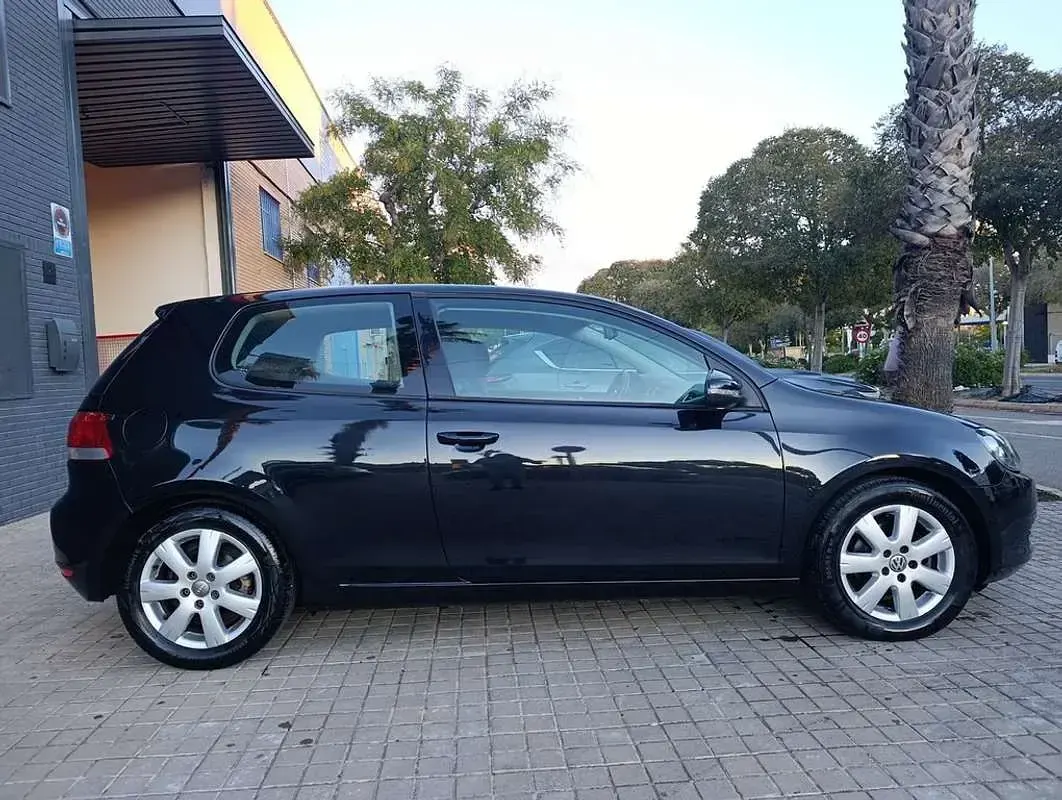 Usado VW Golf V Highline 140 CV (102 kW) 2008 Negro Utilitario