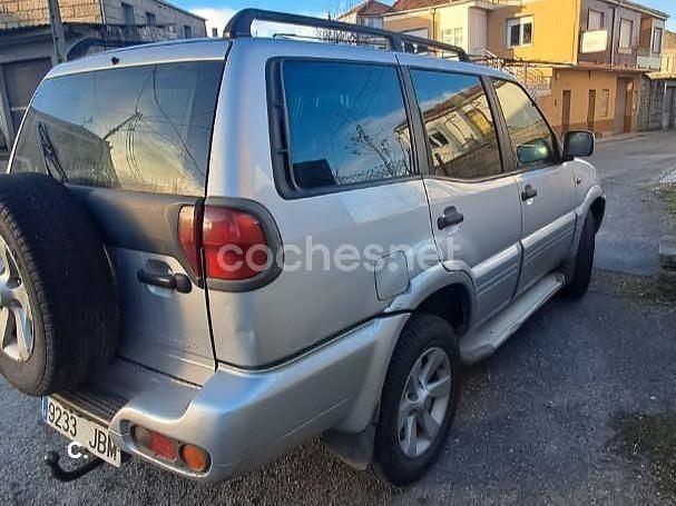 Usado Nissan Terrano 154 HP (113 kW) 2003 Cinzento SUV
