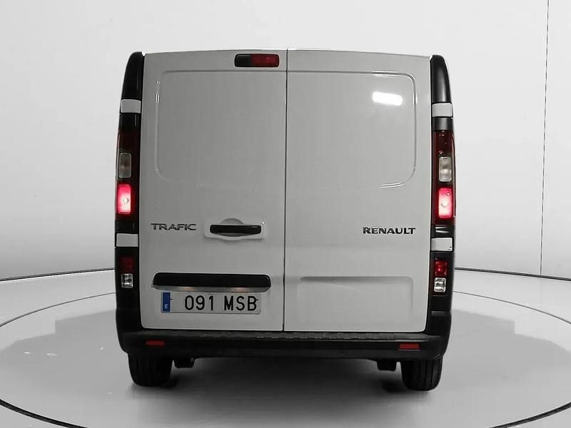 Begagnad Renault Trafic 131 HK (96 kW) 2024 Vit Minibuss